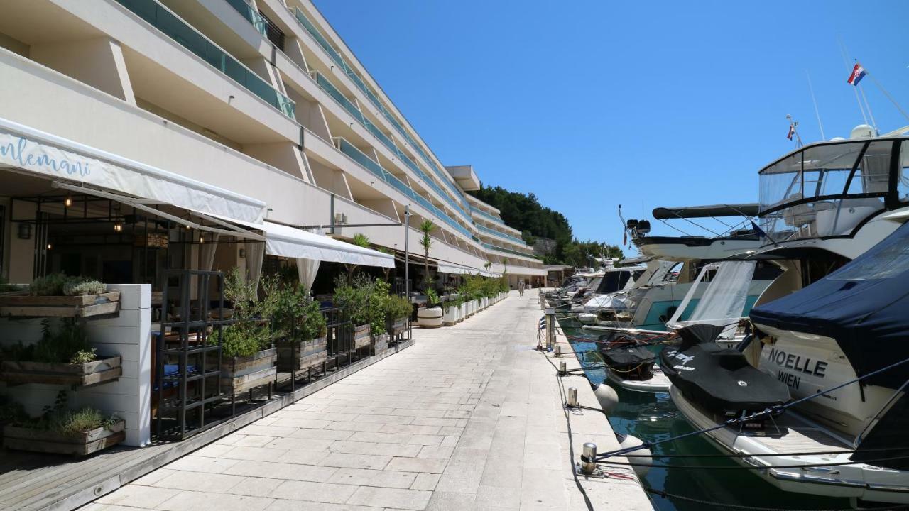 Apartment Ena - Lavica Podstrana Exterior foto